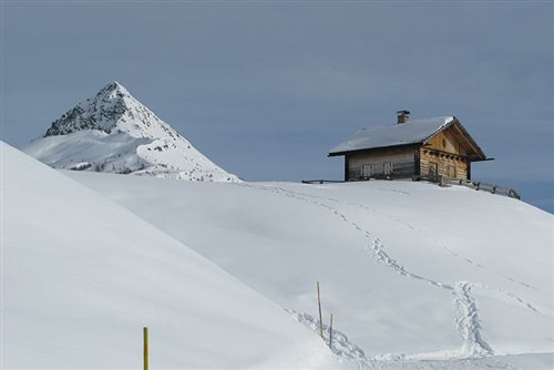 Malga nella neve